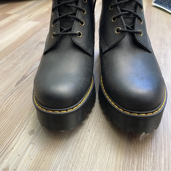 Dr. Martens Shriver Hi Leather Heeled Boots NWOB - Picture 8 of 12